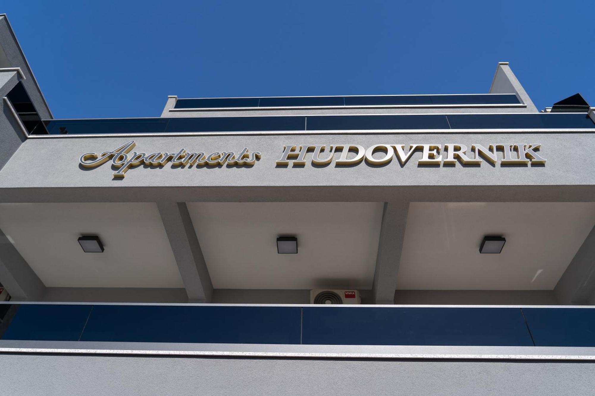 Apartments Hudovernik Башка-Вода Экстерьер фото