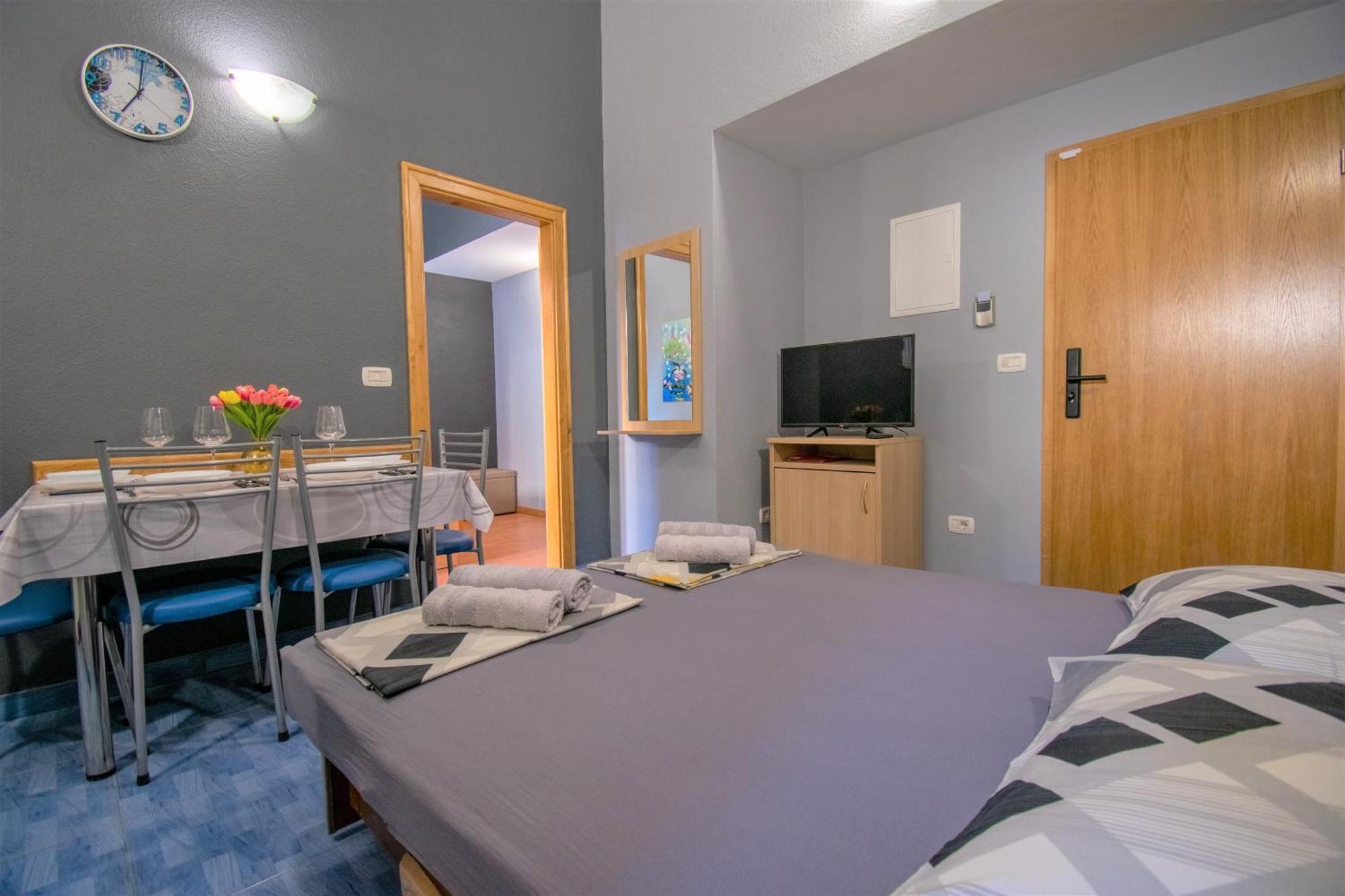 Apartments Hudovernik Башка-Вода Экстерьер фото