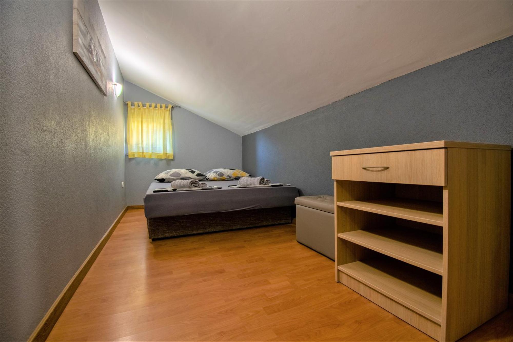 Apartments Hudovernik Башка-Вода Экстерьер фото