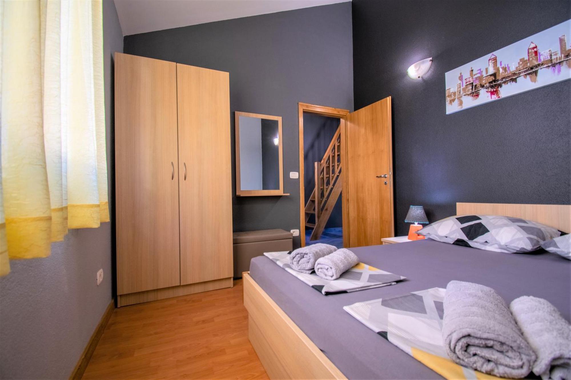 Apartments Hudovernik Башка-Вода Экстерьер фото