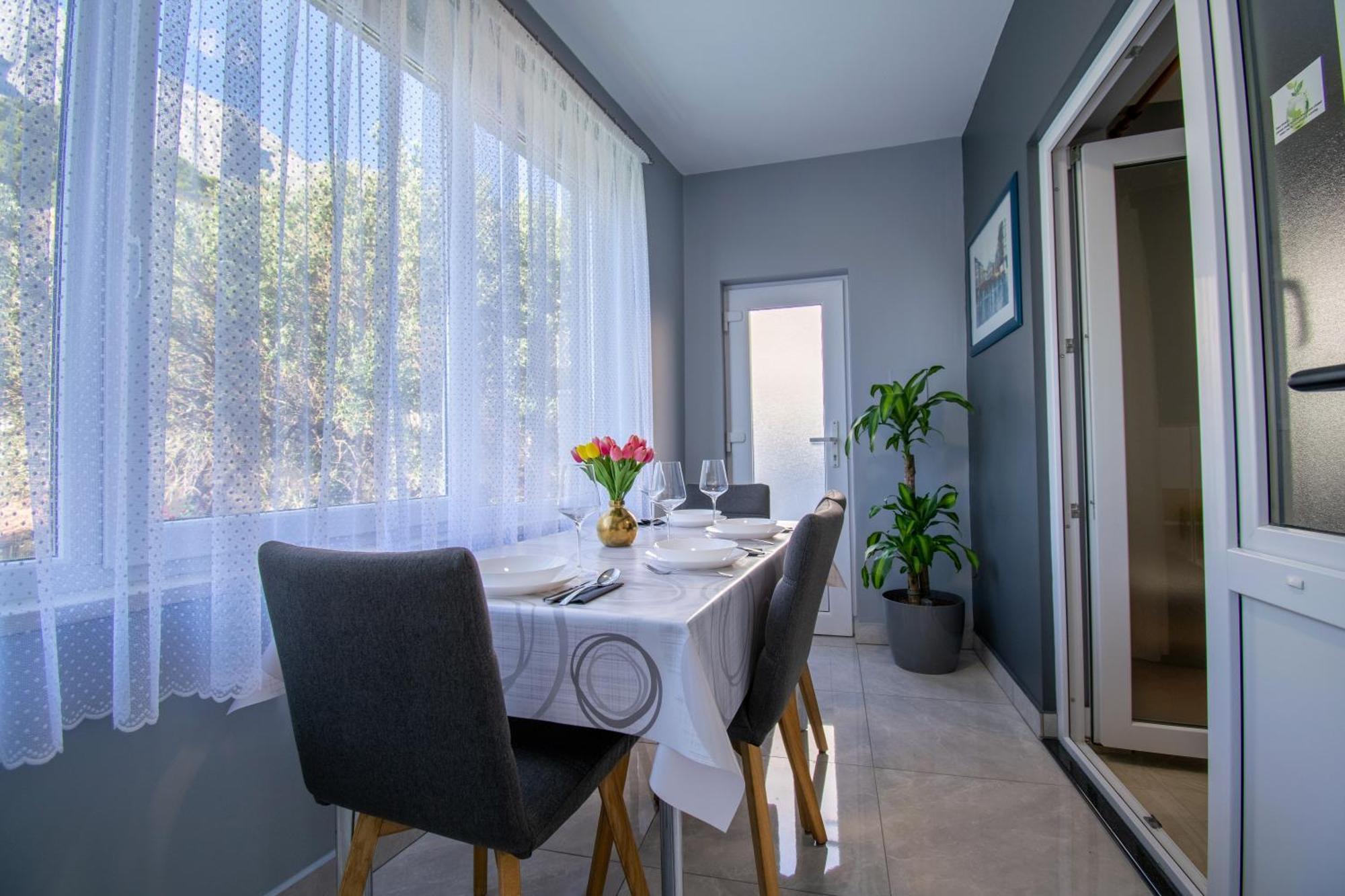 Apartments Hudovernik Башка-Вода Экстерьер фото