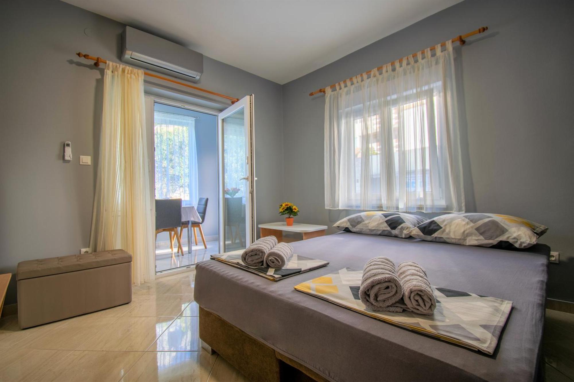 Apartments Hudovernik Башка-Вода Экстерьер фото