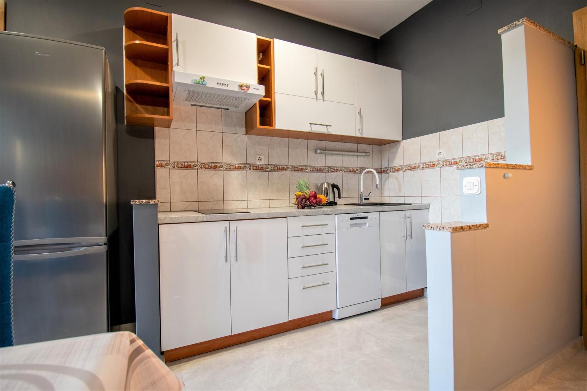 Apartments Hudovernik Башка-Вода Экстерьер фото