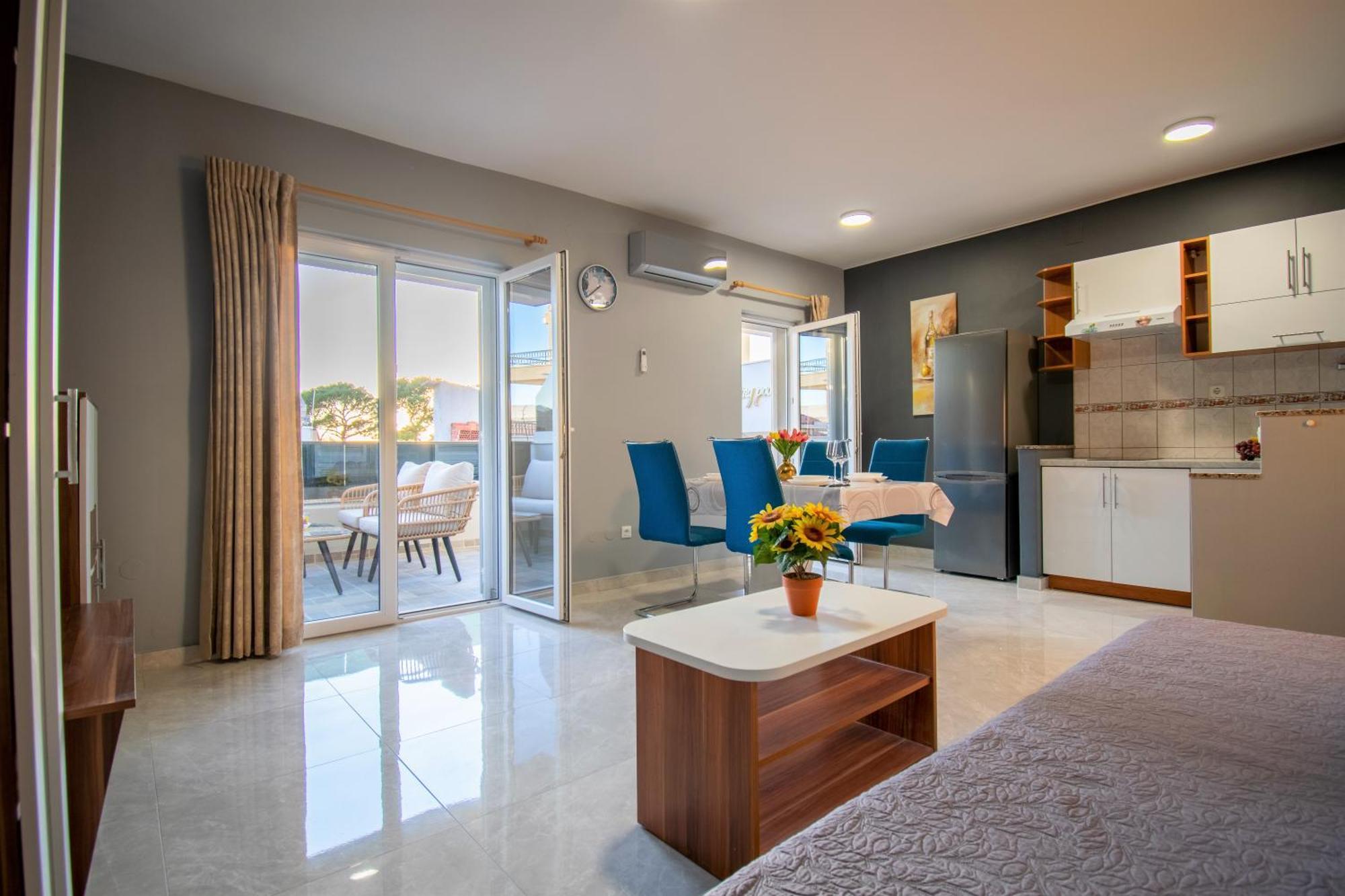 Apartments Hudovernik Башка-Вода Экстерьер фото